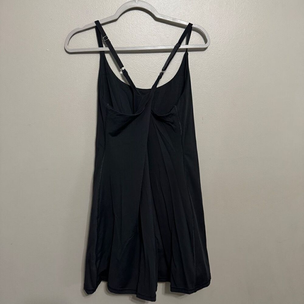 iuga black cross cross tennis dress with built in shorts and bra size XL